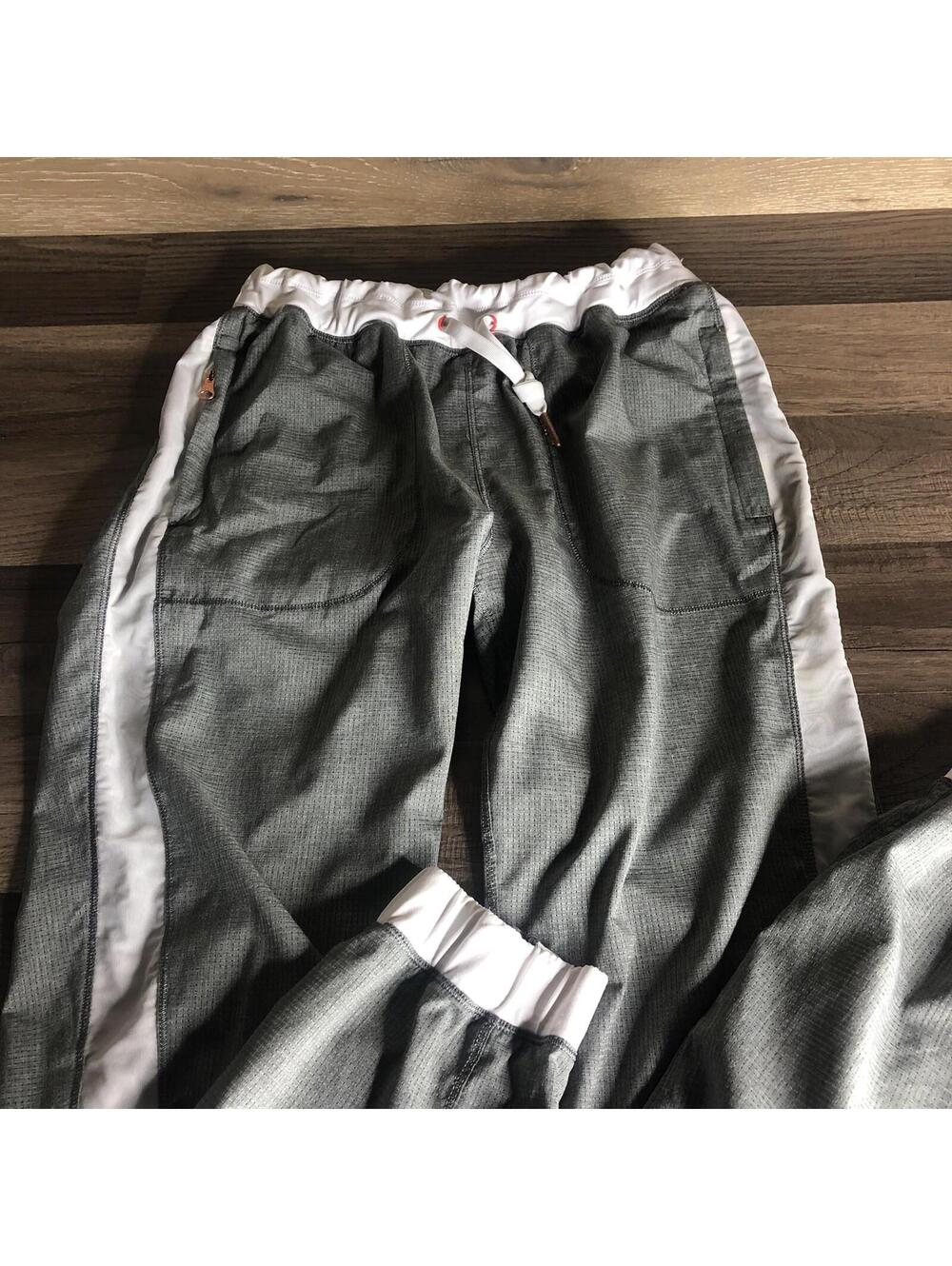 Lululemon Light Weight Ladies Running Pants 26” Waist Drawstring